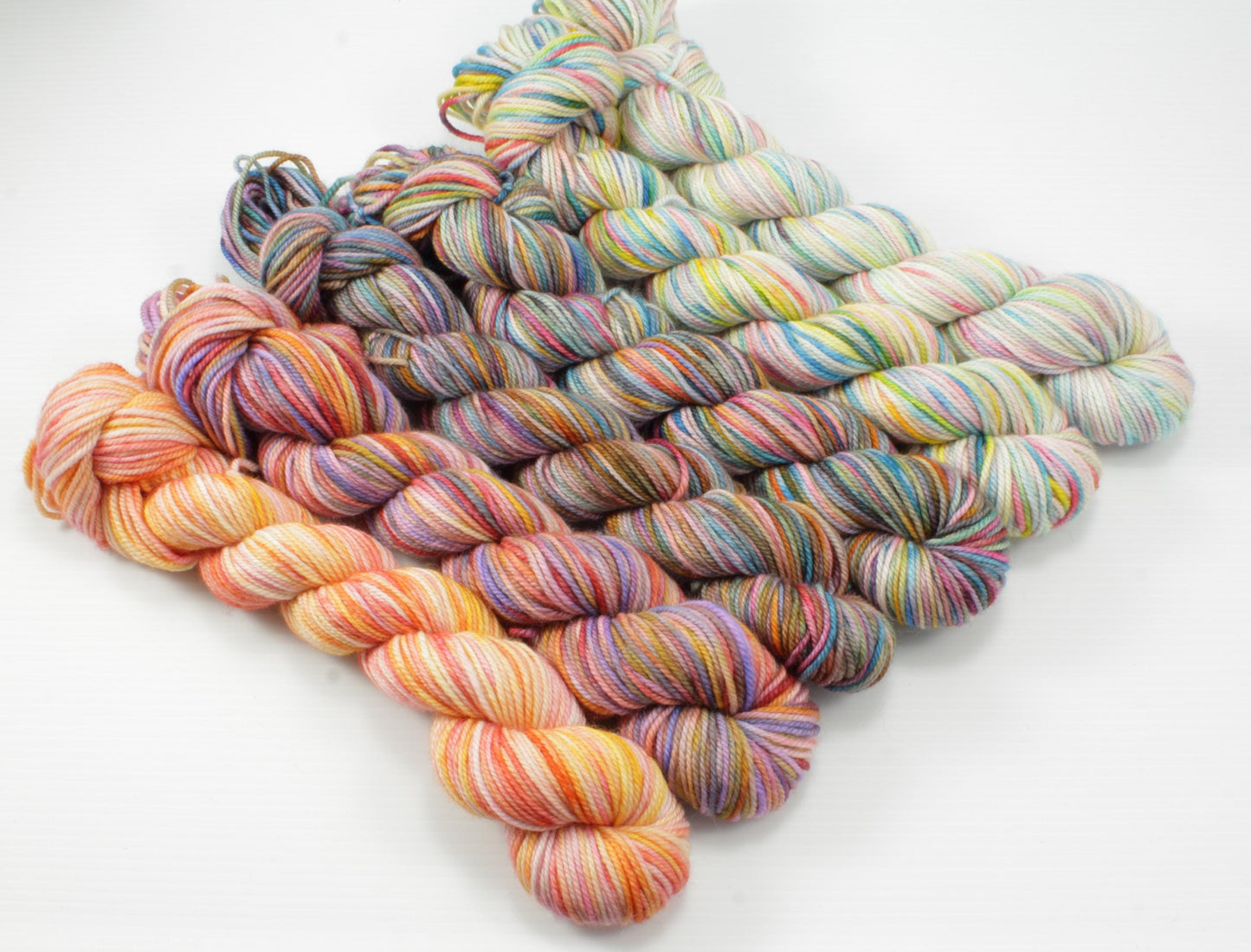 Fade Set - 798yd - Scrumpet Merino/Cashmere/Nylon Sock Yarn - Larf Out Loud
