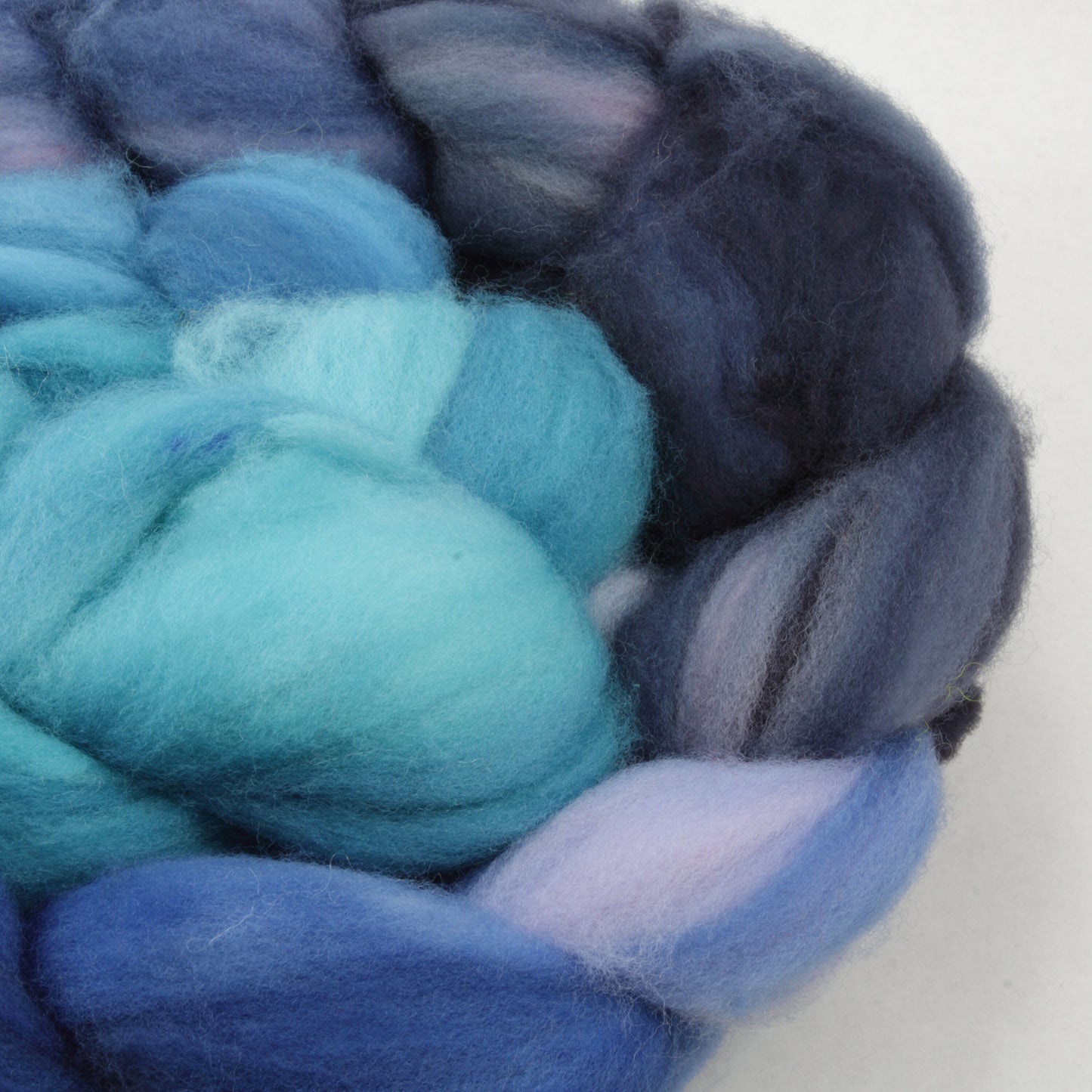 4oz SW Merino Combed Top - Single Man Tear